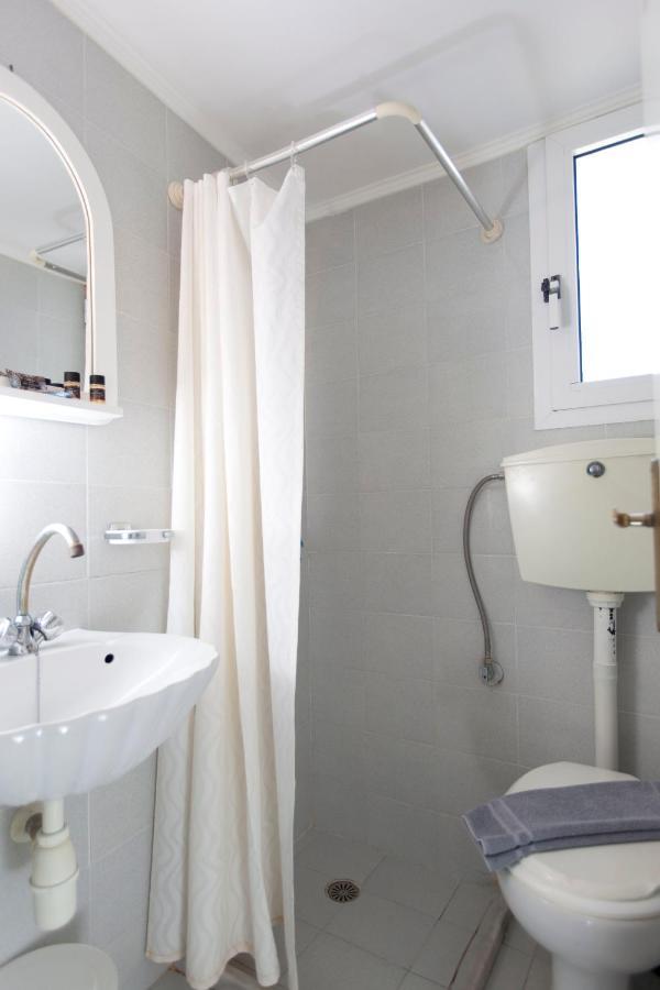 אלפוניסוס Kontogoni Rooms מראה חיצוני תמונה