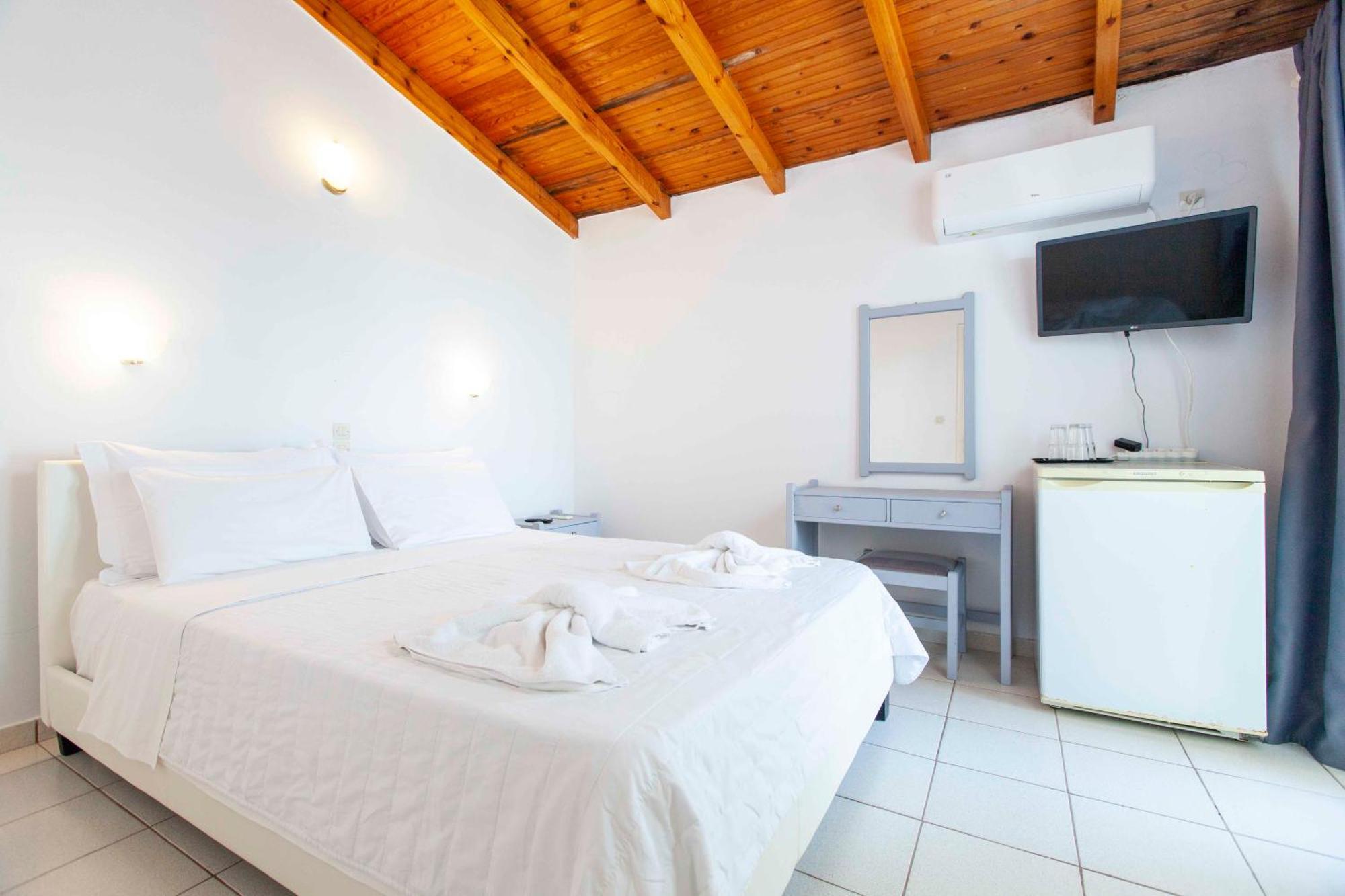 אלפוניסוס Kontogoni Rooms מראה חיצוני תמונה